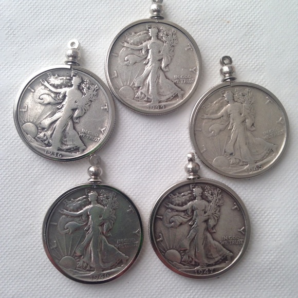 1946 Silver Half Dollar Coin, 18in 925 Chain - Picture 7 of 8